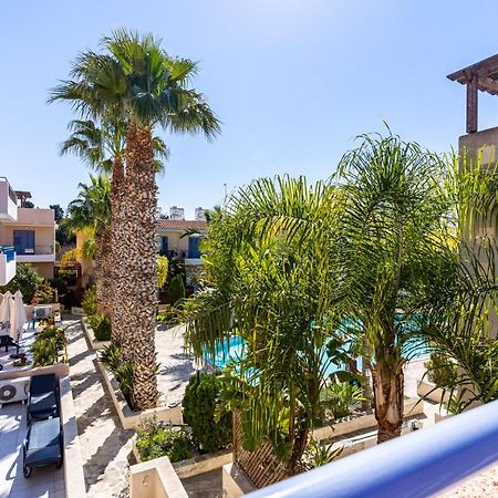 Summer Breeze Holiday Apartment With Pool Paphos Exterior foto
