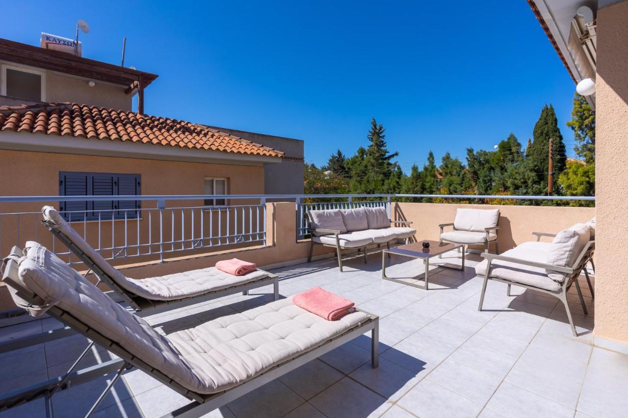 Summer Breeze Holiday Apartment With Pool Paphos Exterior foto